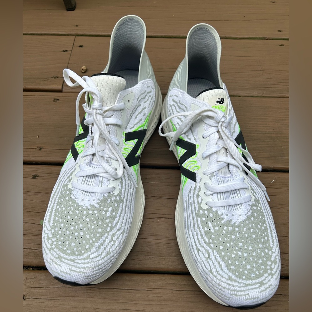 New Balance Fresh Foam 1080 Men Sneakers, Size 14
